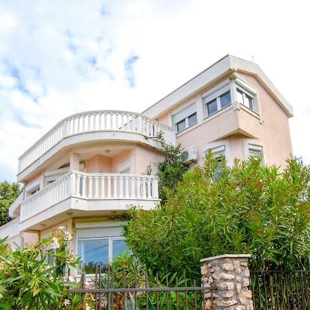 אוטייהא Villa Rossa מראה חיצוני תמונה