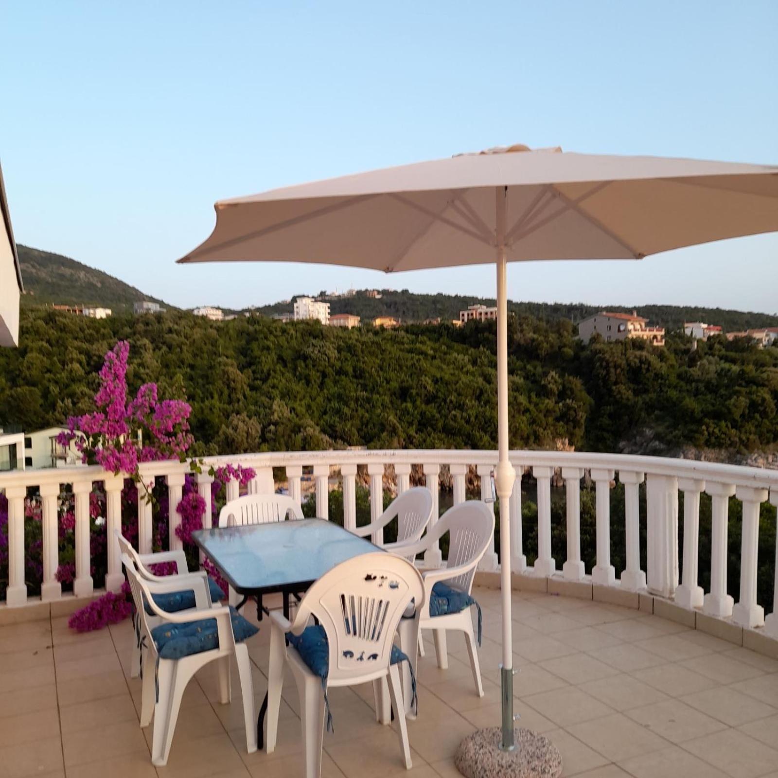 אוטייהא Villa Rossa מראה חיצוני תמונה