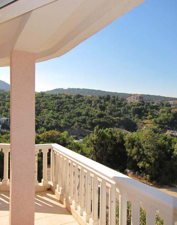 אוטייהא Villa Rossa מראה חיצוני תמונה