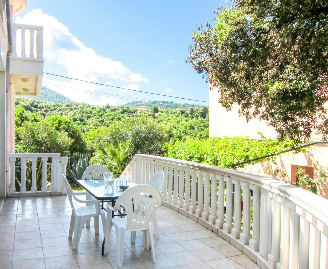 אוטייהא Villa Rossa מראה חיצוני תמונה